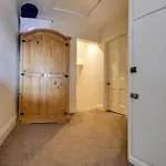 Spacious Apartment, Stunning Views Sleeps Up To 4 * 惠特比