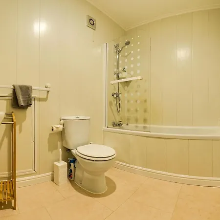 아파트 The Prospect, Large Apartment, Fantastic Views & Parking *