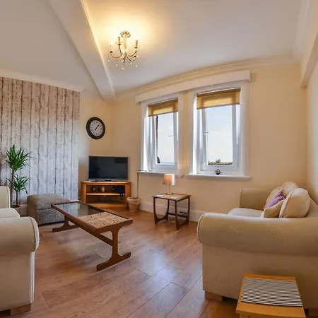 The Prospect, 2 Bed With Stunning Views, 2 Mins From Apartment Whitby