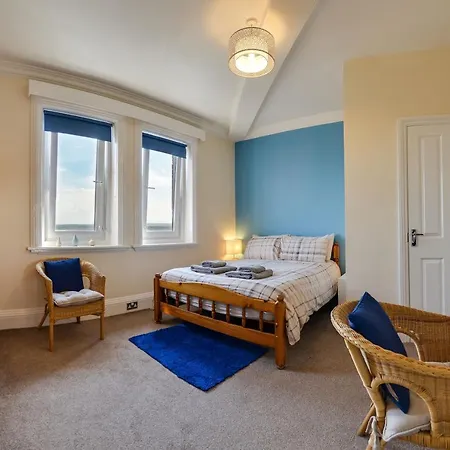 The Prospect, 2 Bed With Stunning Views, 2 Mins From Whitby
