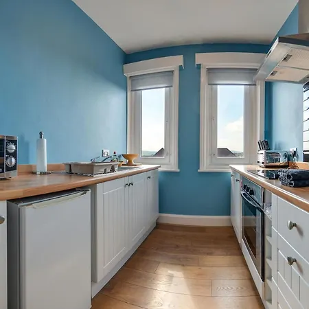 Apartment The Prospect, 2 Bed With Stunning Views, 2 Mins From *