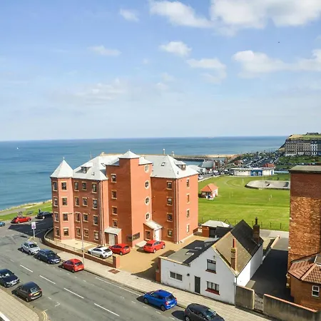 The Prospect, Large Apartment, Fantastic Views & Parking Whitby