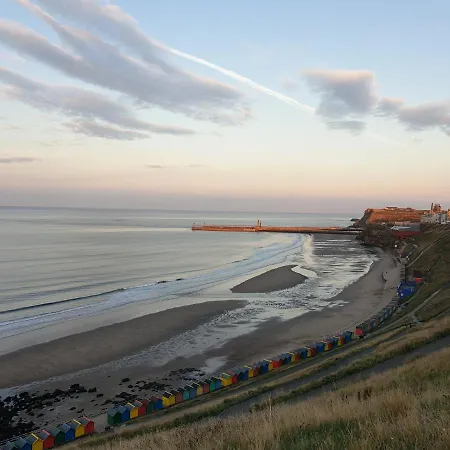 Apartment The Prospect, 2 Bed With Stunning Views, 2 Mins From Whitby